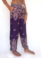 Drawstring pants with floral pattern